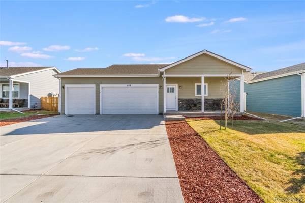 628 S 3rd AVE, Deer Trail, CO 80105