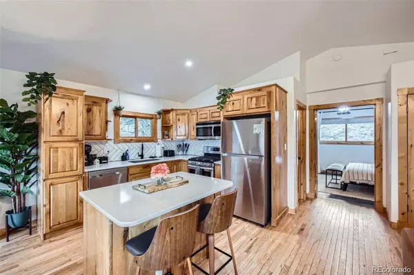 Florissant, CO 80816,1978 High Chateau Rd. RD