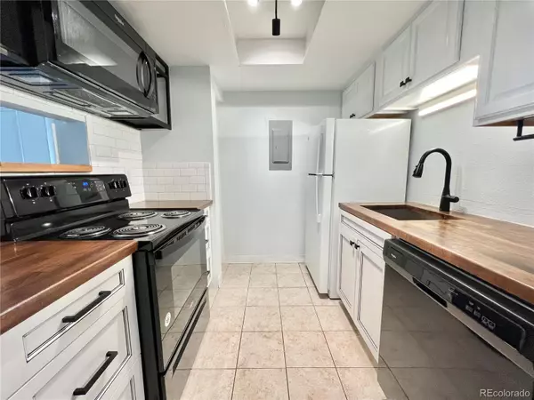 Aurora, CO 80012,14493 E Jewell AVE #104