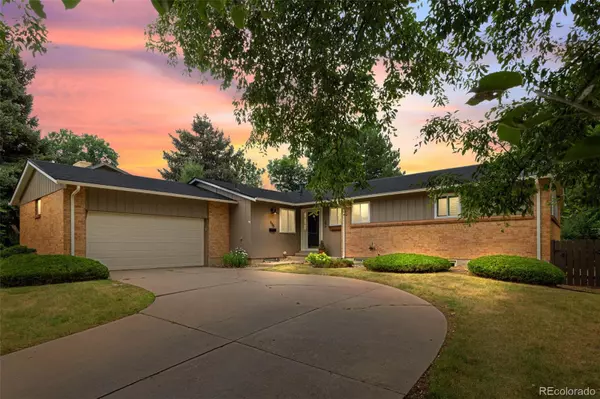 Centennial, CO 80122,888 E Davies AVE