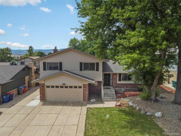 12128 W Jewell DR, Lakewood, CO 80228