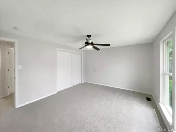 Denver, CO 80239,5305 Scranton CT