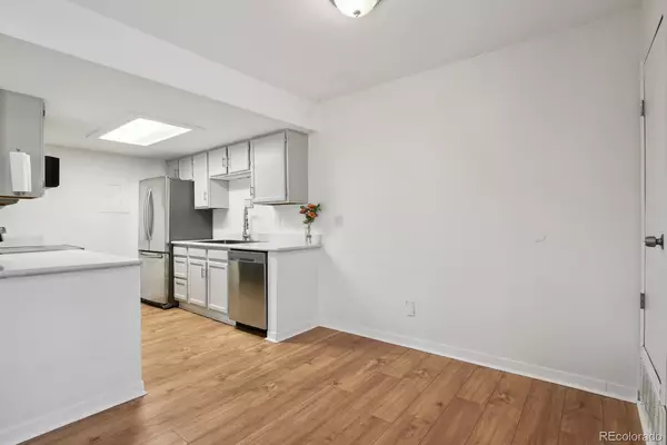 Aurora, CO 80017,921 S Zeno WAY #201
