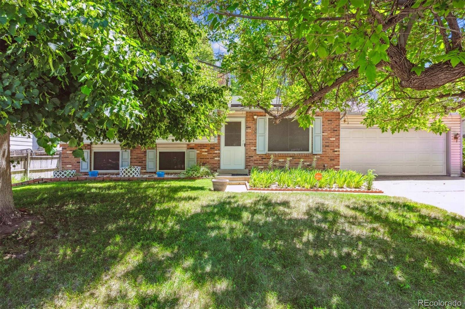Aurora, CO 80014,2516 S Cimarron ST