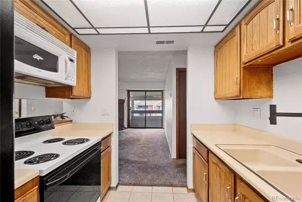Aurora, CO 80011,14216 E 1st DR ##C03
