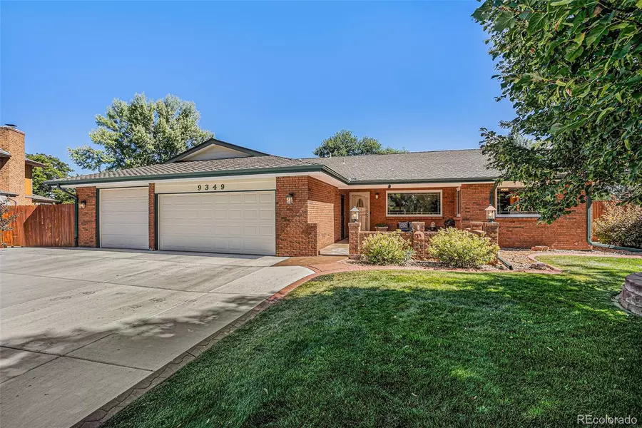 9349 W Baltic DR, Lakewood, CO 80227