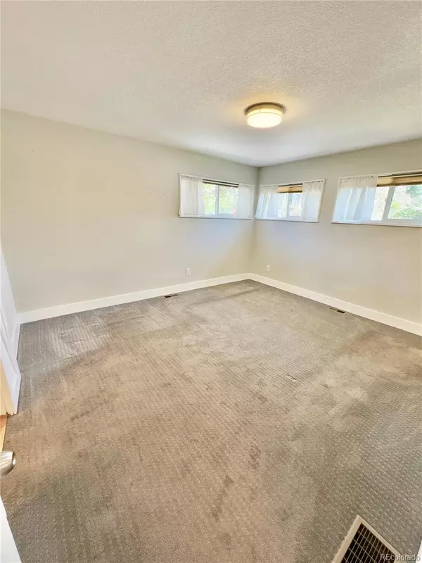 Denver, CO 80246,345 S Forest ST