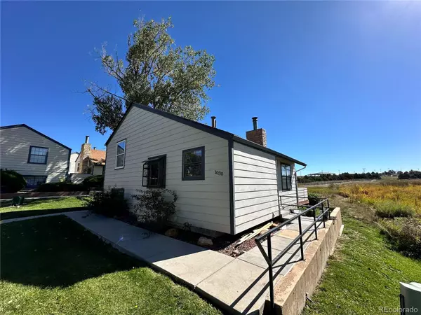 1030 S Zeno WAY, Aurora, CO 80017