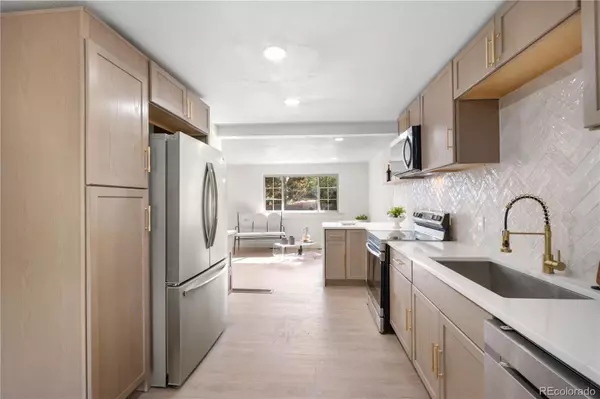 Denver, CO 80221,7856 Joan DR
