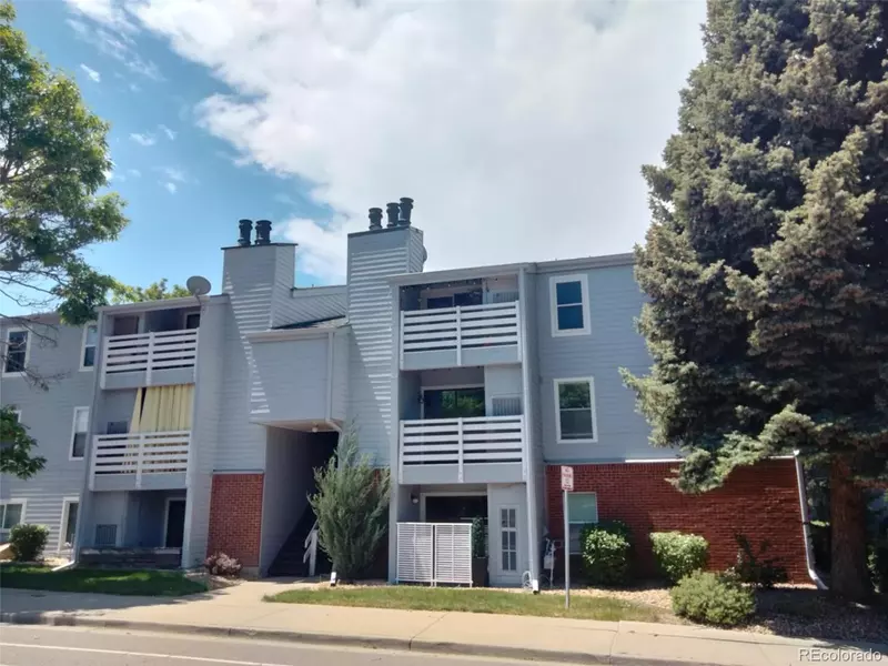 7665 E Eastman AVE #104A, Denver, CO 80231