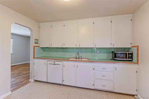 Littleton, CO 80120,2053 W Arbor AVE