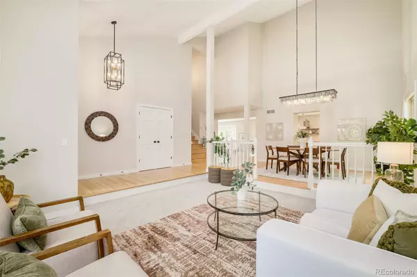 Centennial, CO 80015,15916 E Crestridge PL