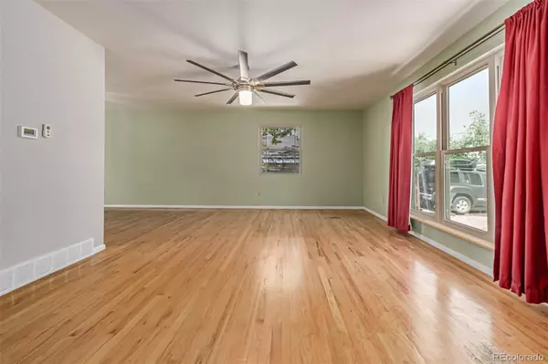 Aurora, CO 80011,305 Titan ST