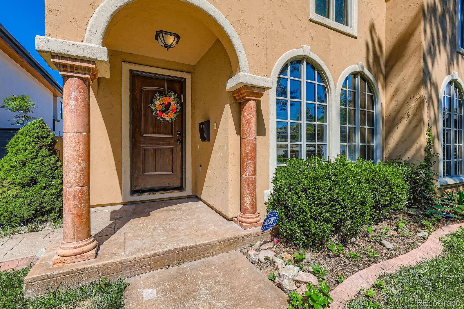 Denver, CO 80206,563 Clayton ST
