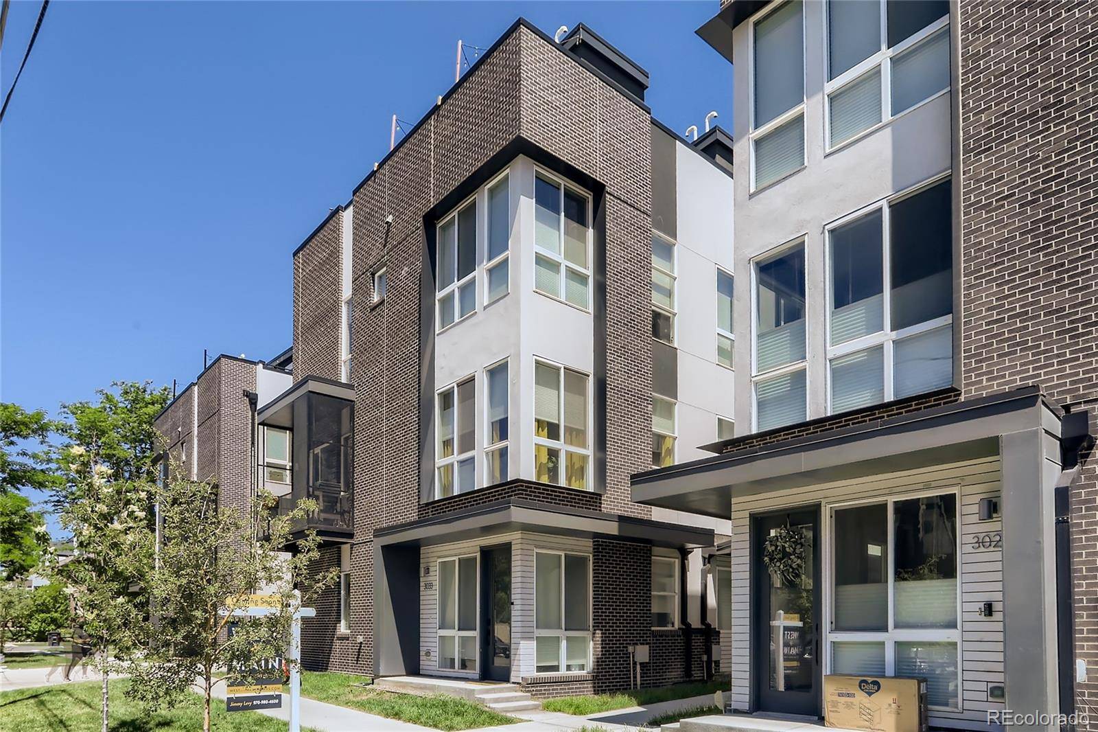 3041 W 19th AVE, Denver, CO 80204