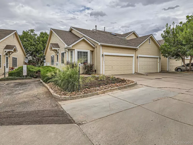 12221 E 2nd DR, Aurora, CO 80011