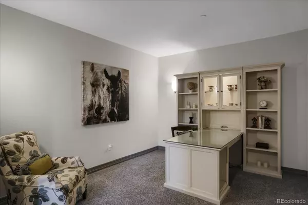 Denver, CO 80230,85 Rampart WAY #206