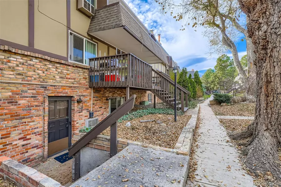 8060 W 9th AVE #107, Lakewood, CO 80214