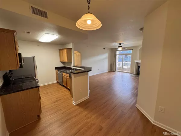 Englewood, CO 80112,7440 S Blackhawk ST #204