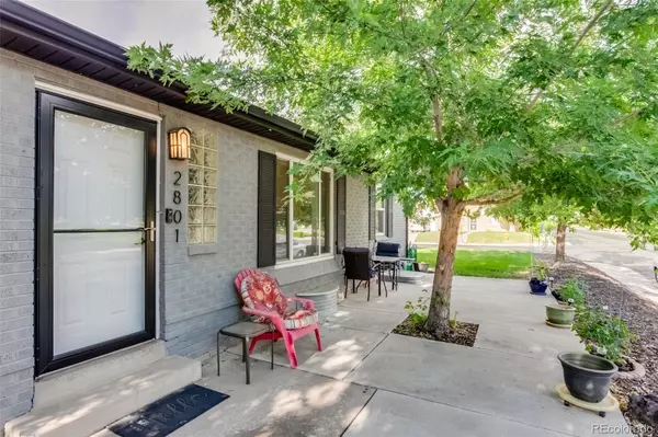 2801 Niagara ST, Denver, CO 80207