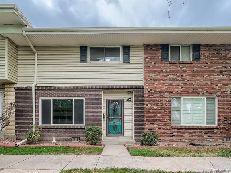 9036 E Mansfield AVE #406, Denver, CO 80237