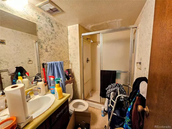 Denver, CO 80247,875 S Quebec #25