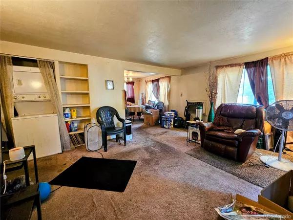 Denver, CO 80247,875 S Quebec #25