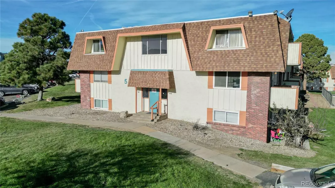 10211 Ura LN #305, Thornton, CO 80260