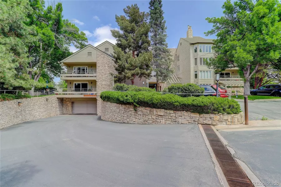 4605 S Yosemite ST #301, Denver, CO 80237