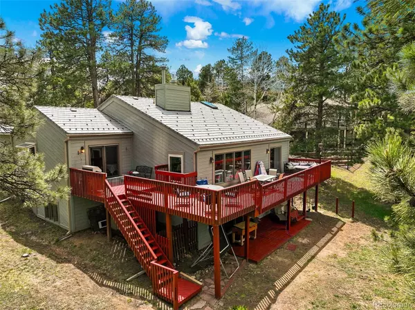 Golden, CO 80401,997 Dogwood DR