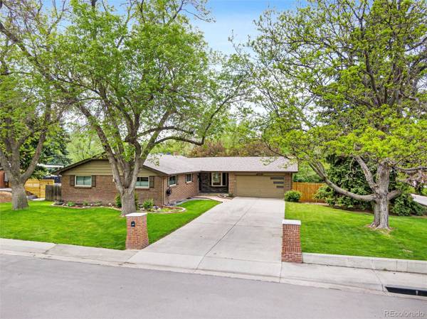 1995 Winfield DR, Lakewood, CO 80215