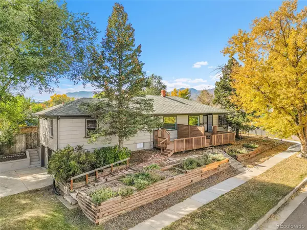 1105 E Caramillo ST, Colorado Springs, CO 80903