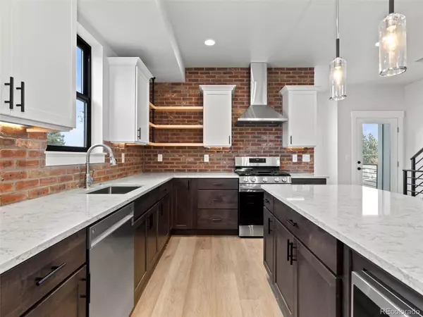 5423 S Prince ST #F, Littleton, CO 80120