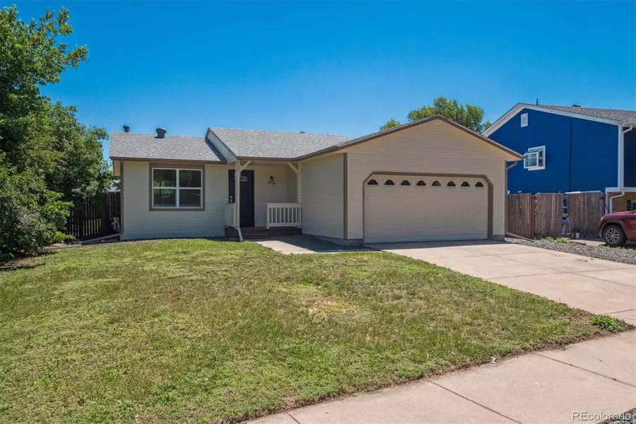 1718 S Flanders WAY, Aurora, CO 80017