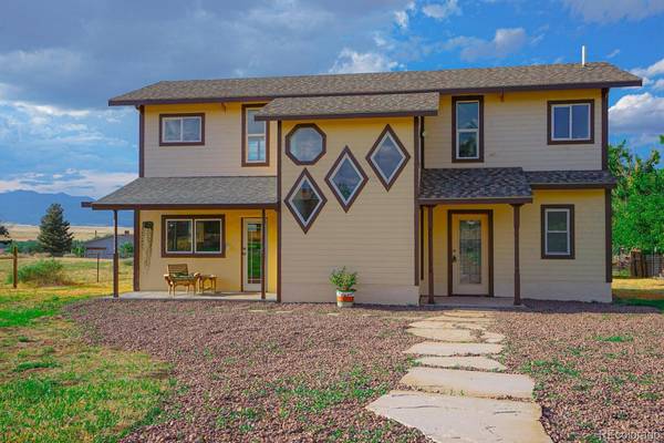 511 E Garland AVE, La Veta, CO 81055