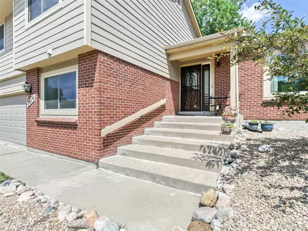 2014 S Holland CT, Lakewood, CO 80227