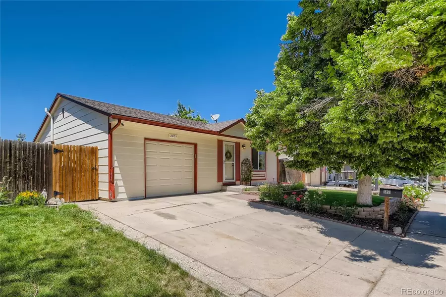 3851 S Truckee WAY, Aurora, CO 80013