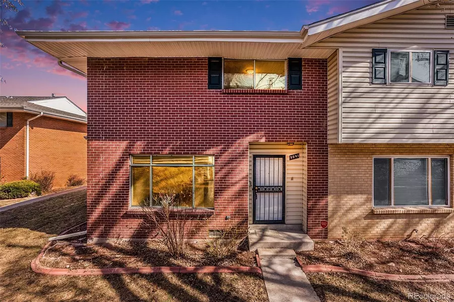 9041 E Nassau AVE, Denver, CO 80237