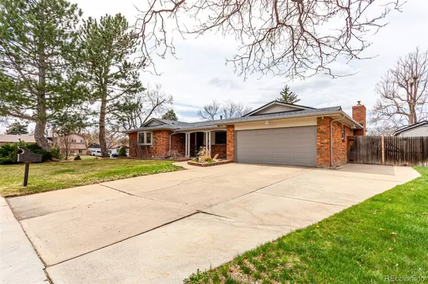 699 S Oswego ST, Aurora, CO 80012