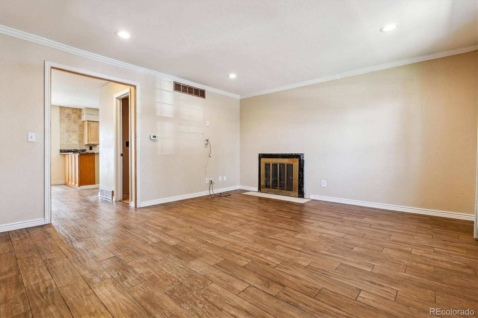 Denver, CO 80236,3616 W Radcliff AVE