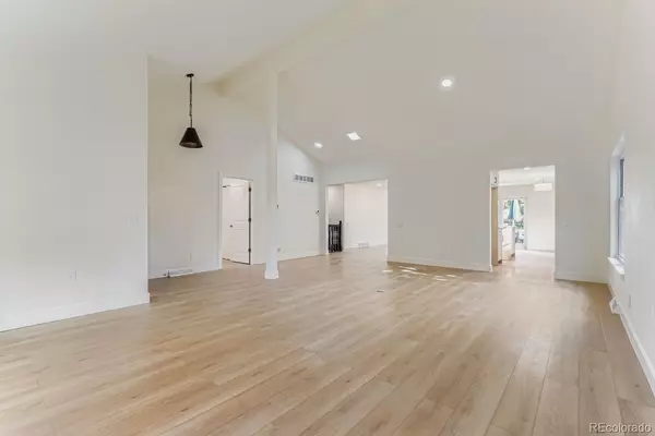 Arvada, CO 80005,8672 Iris ST