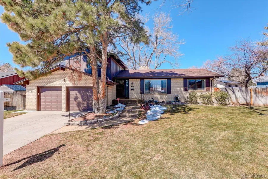 813 S Lee ST, Lakewood, CO 80226