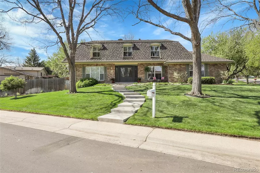 6116 W Frost DR, Littleton, CO 80128