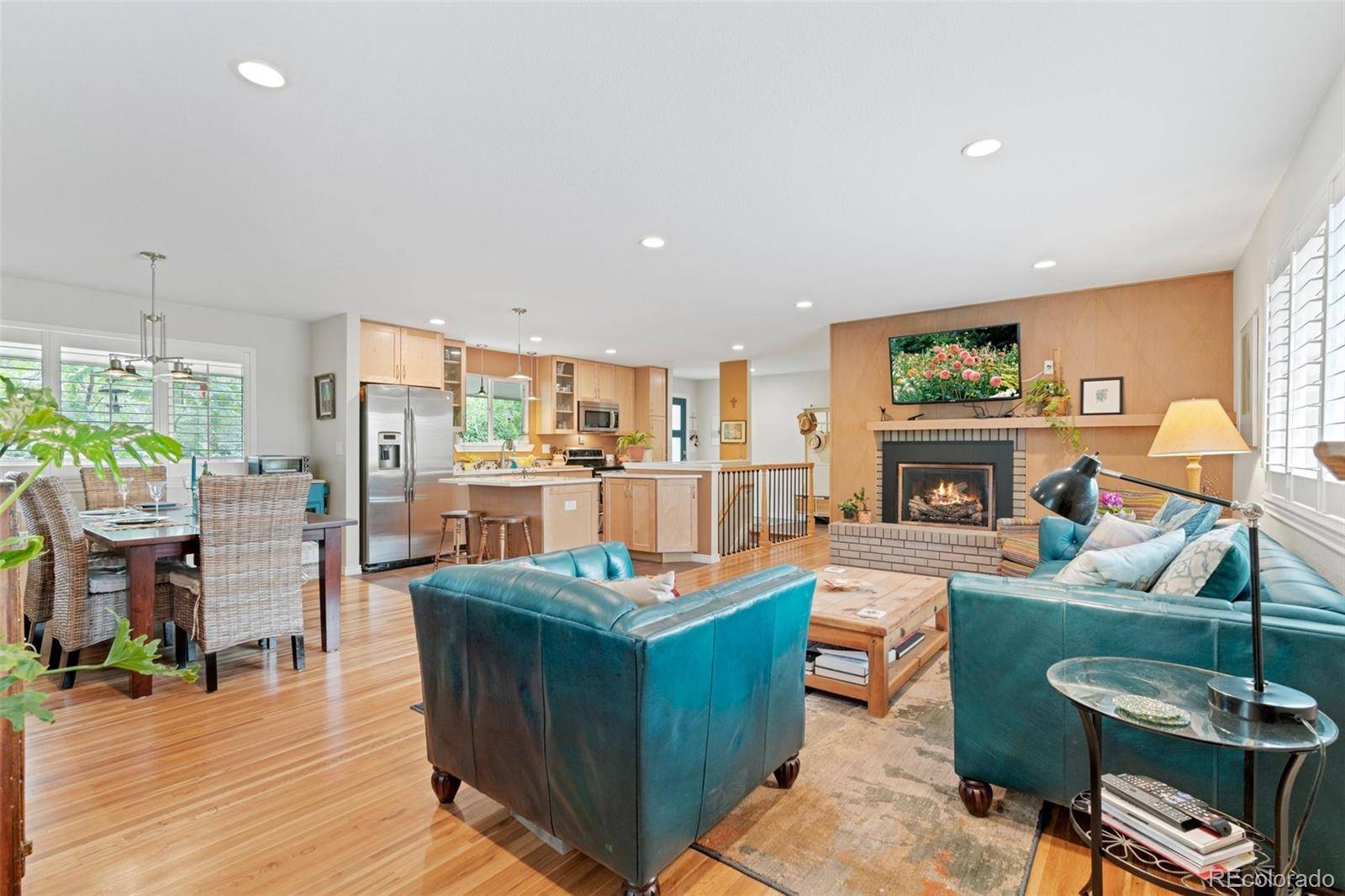 6120 S Southwood DR, Centennial, CO 80121