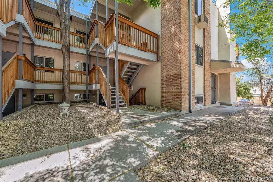 2835 S Monaco Pkwy #1-304, Denver, CO 80222