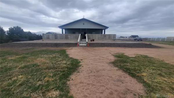 1 Pelican DR, Weldona, CO 80653