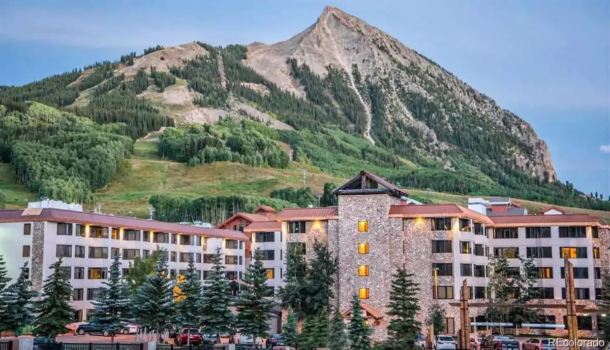 Crested Butte, CO 81225,6 Emmons RD #305