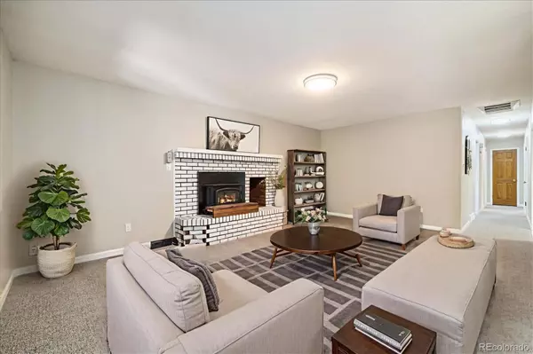 Wheat Ridge, CO 80033,3322 Vivian DR
