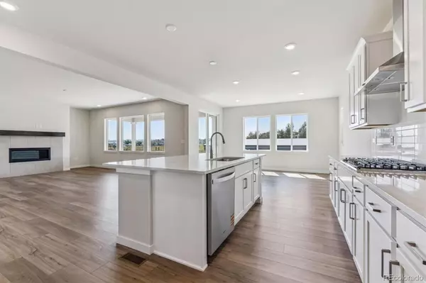 Lafayette, CO 80026,2476 Bailey LN