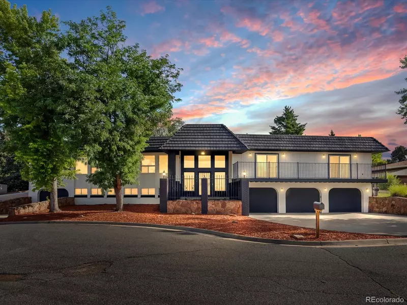 8233 W 62nd PL, Arvada, CO 80004